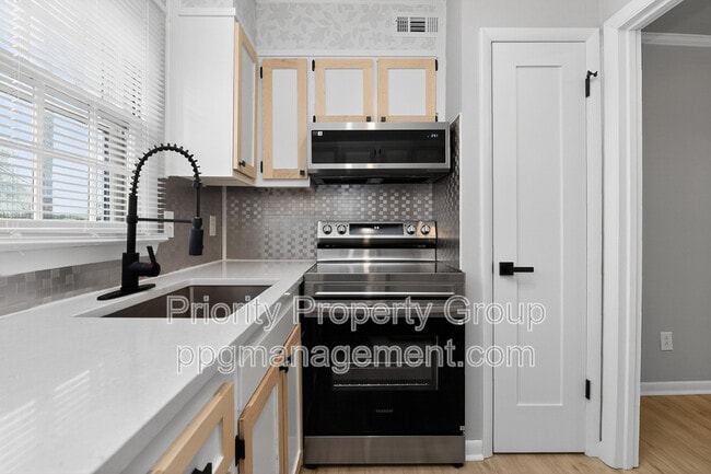 Photo - 4601 Coronado Dr Unit B