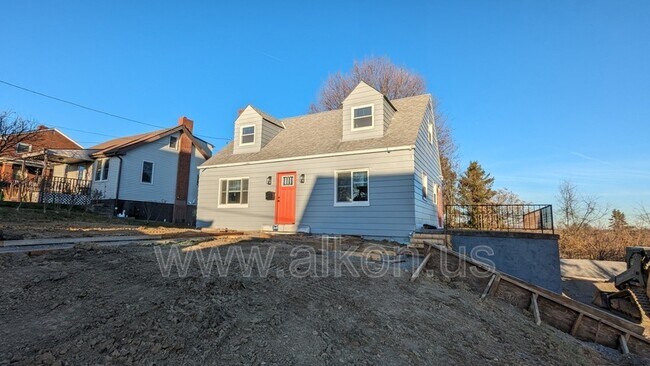 Photo - 2710 Houston St