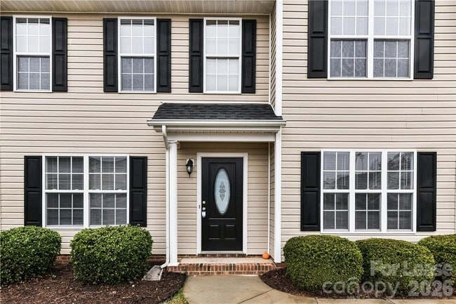 1002 Hannah Pl
