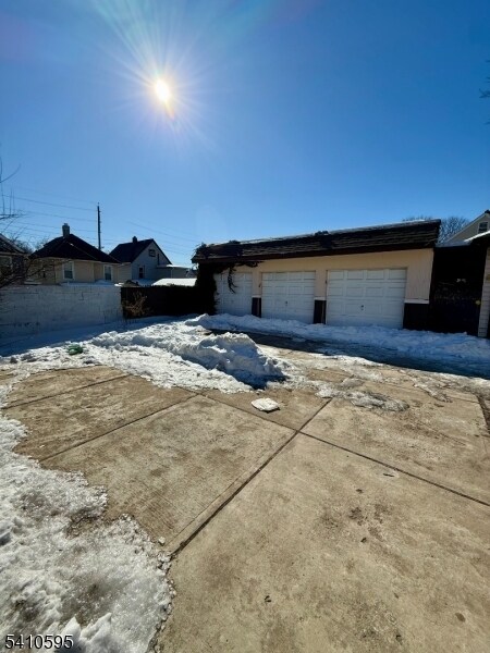 Photo - 335 Boulevard