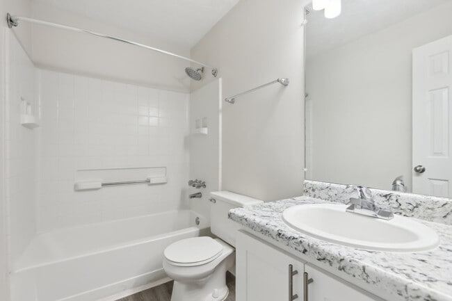 Photo - Reserve at Garden Lake