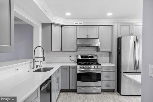 Photo - 17 Winchester Dr