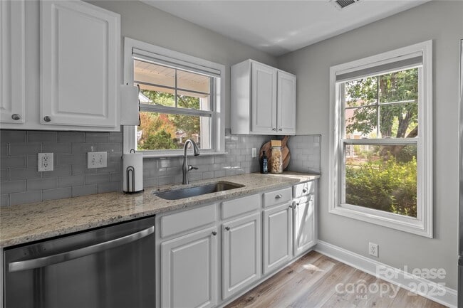 Photo - 17331 Villanova Rd
