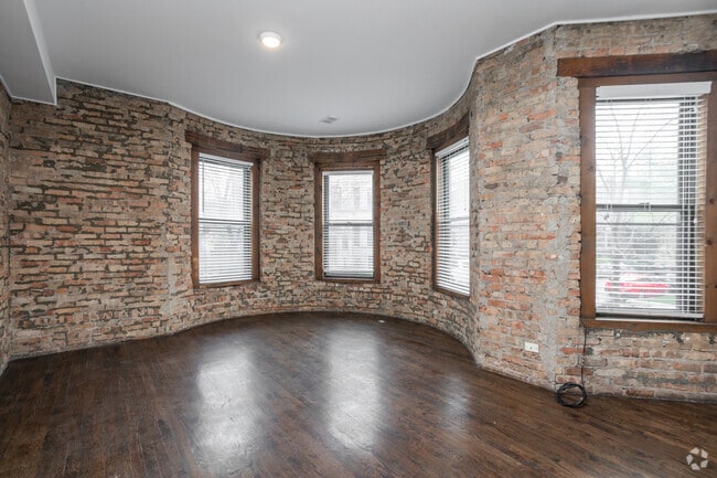 Photo - Maynard At Elaine Place