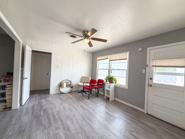 Photo - 3-Bedroom, Near Loop 289 & Marsha Sharp!
