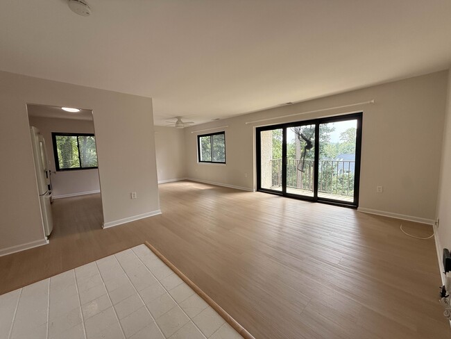 Photo - 613 Oakland Hills Ct Unit 201