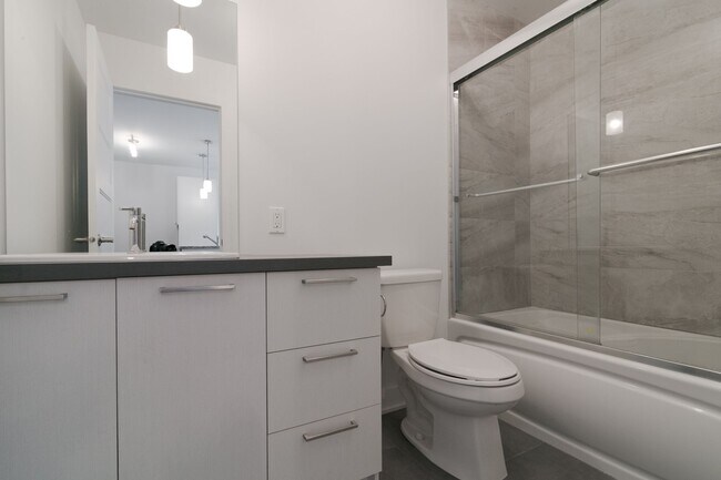 Photo - 1800 Rue Victoria Unité 404