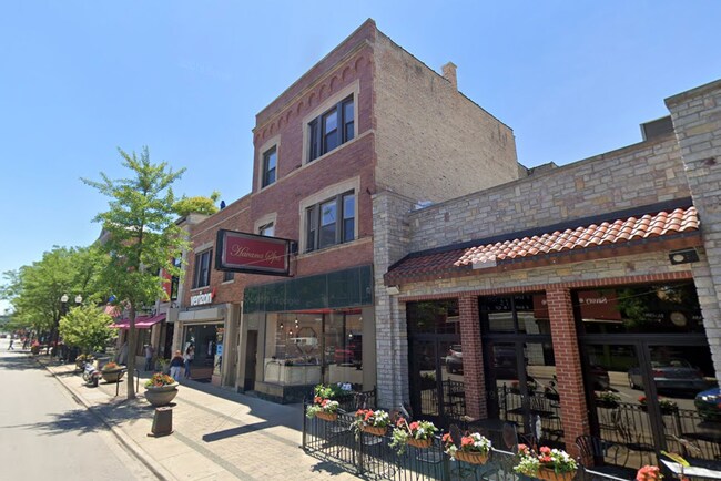 Photo - 4754 N Lincoln Ave Condo Unit 2
