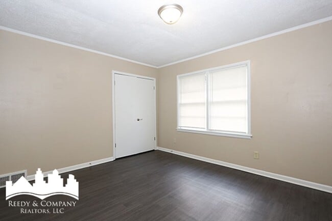 Photo - 4057 Faronia Dr