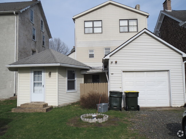 Building Photo - 27 Edison Rd Unit B second floor Rental