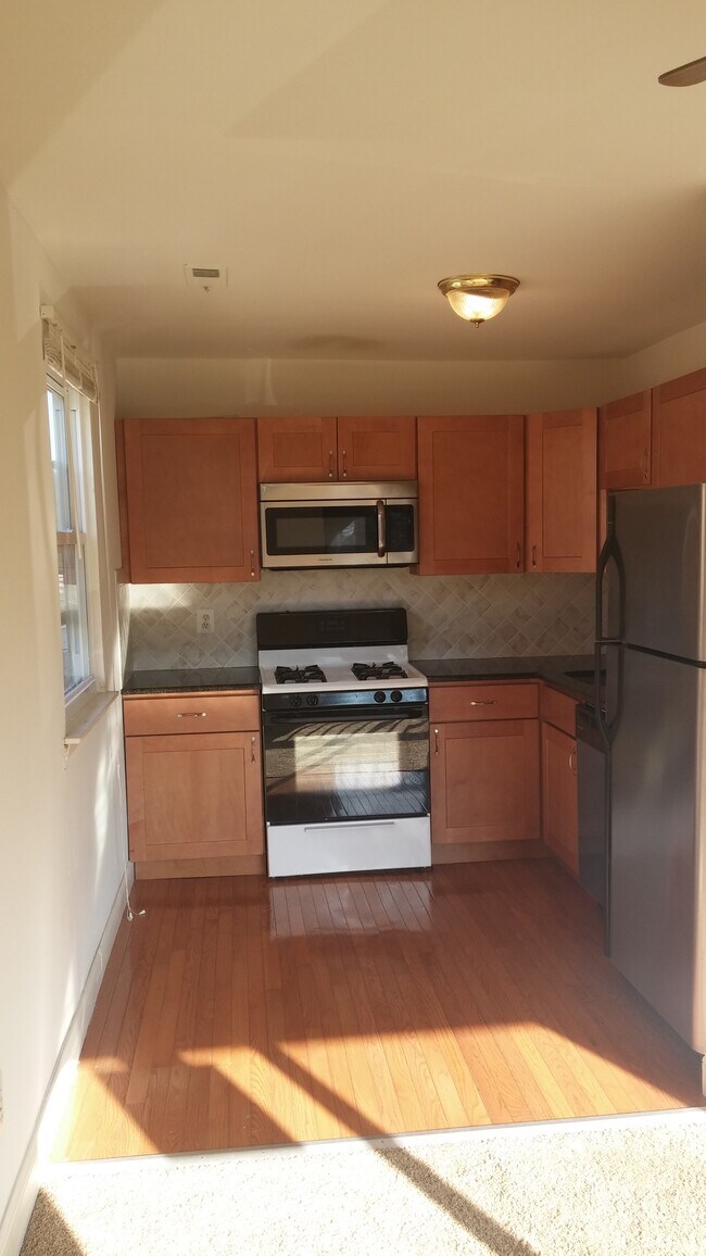 Photo - 7827-2 Bradford St Unit 2nd Floor