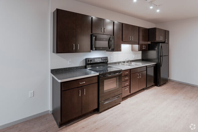 1BR, 1BA - B2