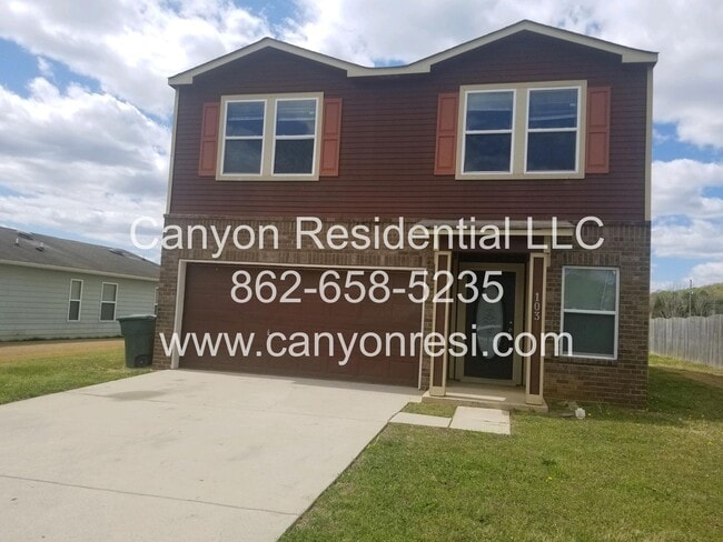 Building Photo - 103 Dormont Dr NE