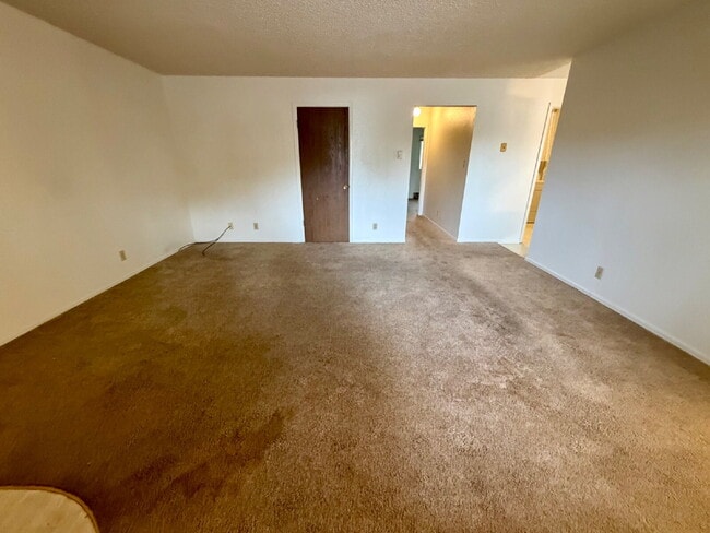 Photo - Main level two bedroom, one bathroom close to Greenway!