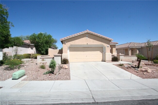 Photo - 340 Jacaranda Arbor St