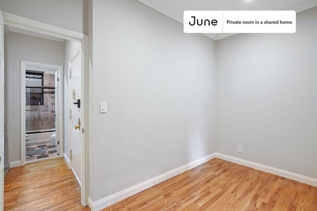 Room in Shared 3 bed/1 bath home in Hamilton Heights