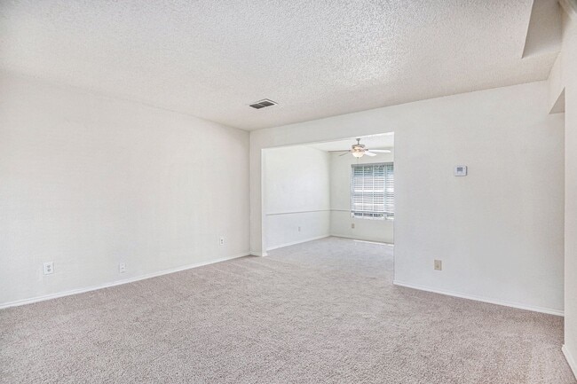 Photo - Classic 4-Bedroom in South Fort Worth