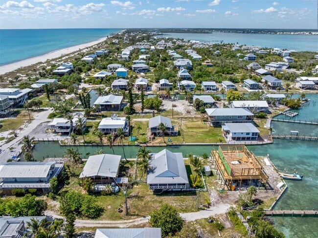 9750 LITTLE GASPARILLA Is