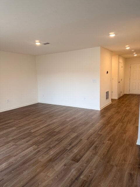 Photo - 305 McCleary Ln