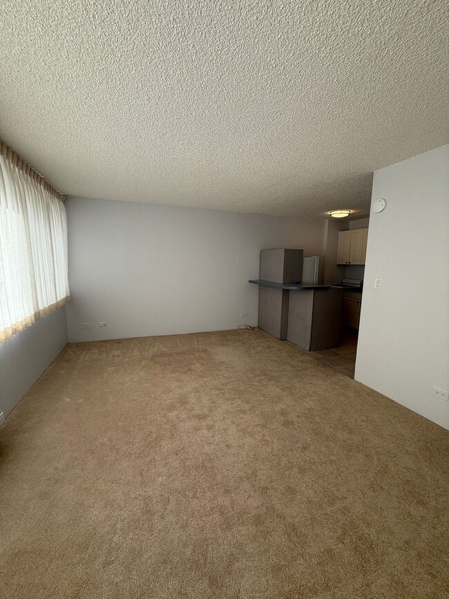 Building Photo - Kapiolani Terrace #706- Super convenient location!!! with ASSIGNED PARKING STALL!! Unit 706