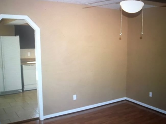 Photo - 6044 Cordova Rd