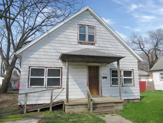Photo - 804 E University Ave House