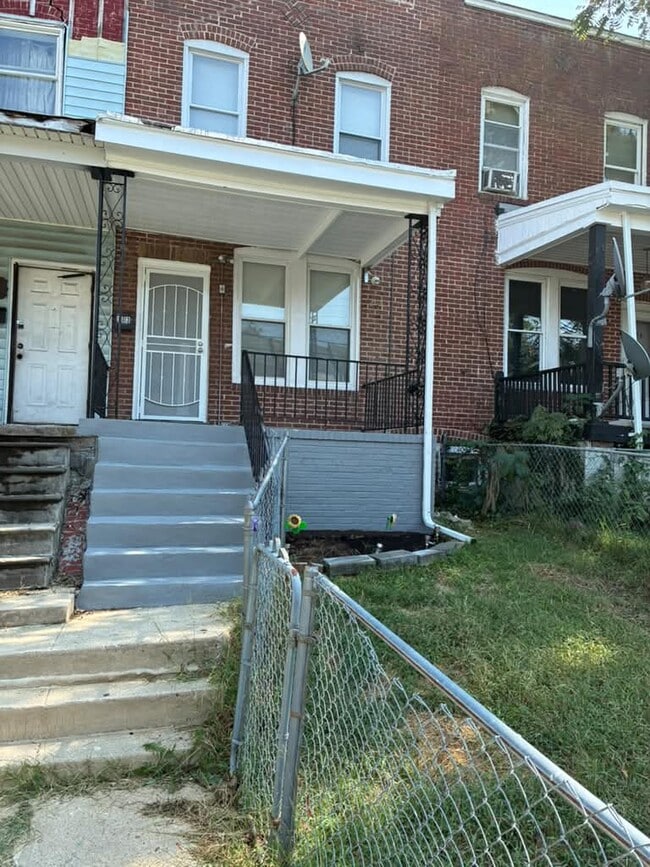 Longwood Street
