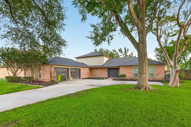 Photo - 2103 Winged Foot Dr