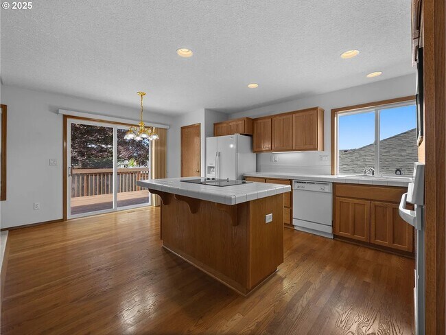 Photo - 15517 SE Bybee Dr