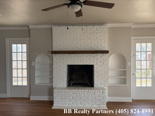 Photo - 2011 E 12th Pl