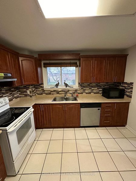 Photo - 16 Eldon Crt