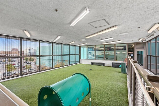 Photo - 728 N Morgan St