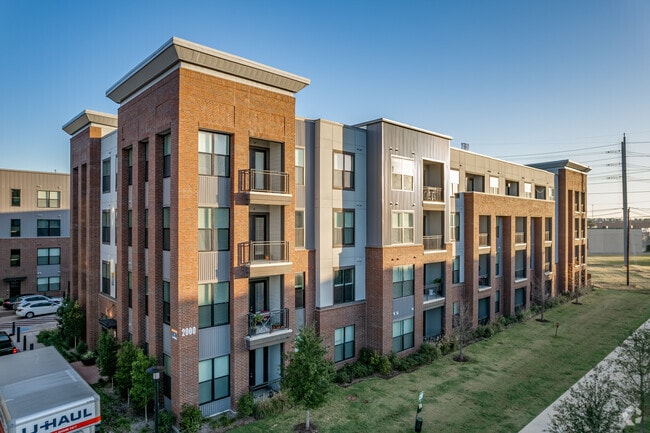 2000 Taylor St - Taylor Heights