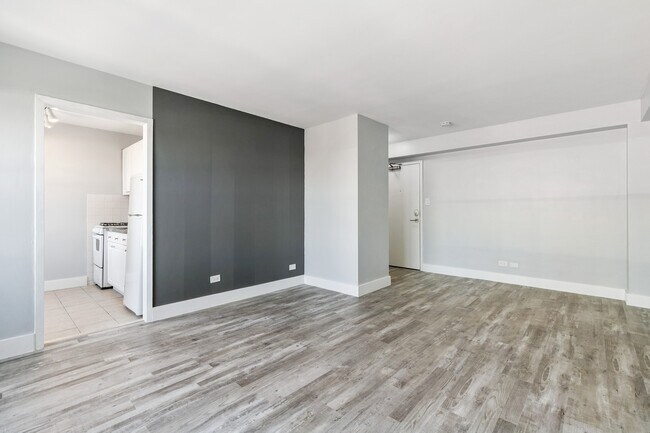 Photo - 5858 N Sheridan Rd Unit 805