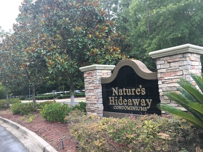 Entrance - 6076 Maggies Cir, Unit 105