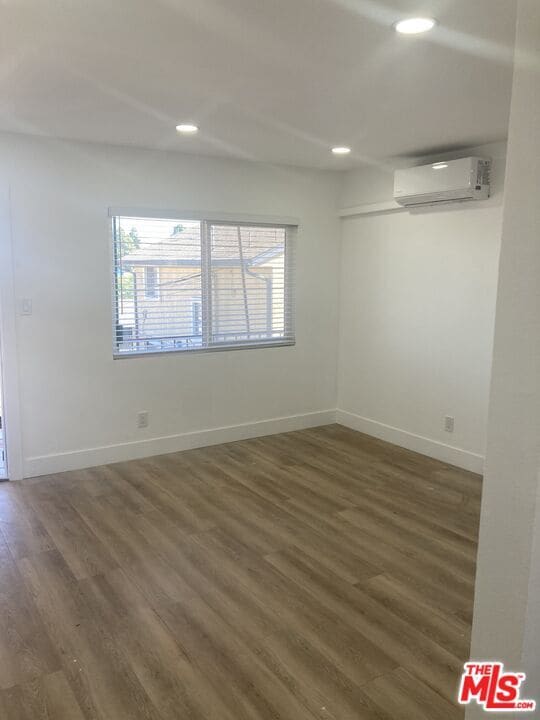 Photo - 1101 W 106th St Unit 8