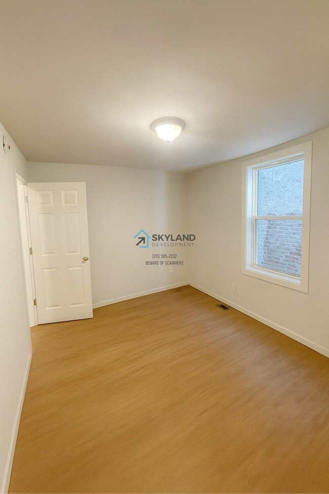 Photo - 1533 N Redfield St