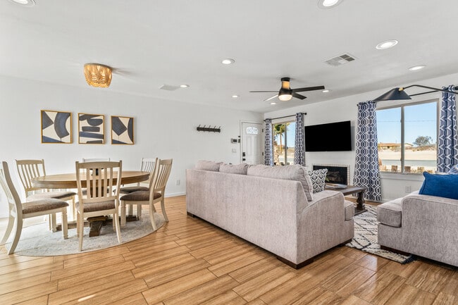 72847 Desert Trail Dr
