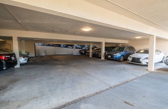 Photo - 1700 Spruce St Unit 6