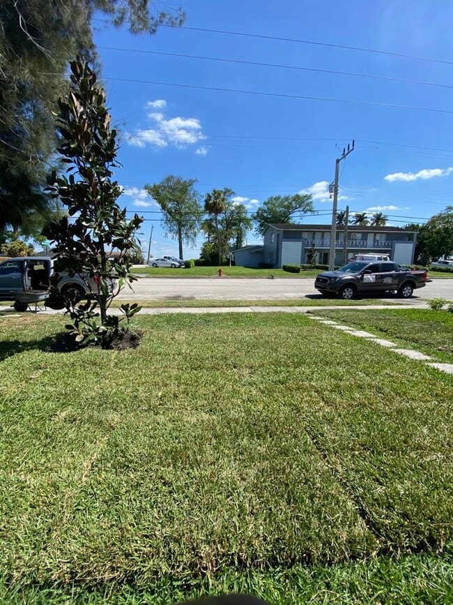 Photo - 37280 Okeechobee Ave Unit 3