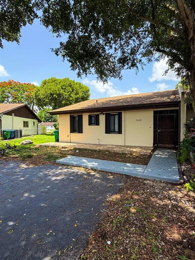 Photo - 5028 SW 138th Avenue Cir