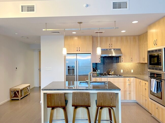 Photo - 35 E 100 S Unit 601