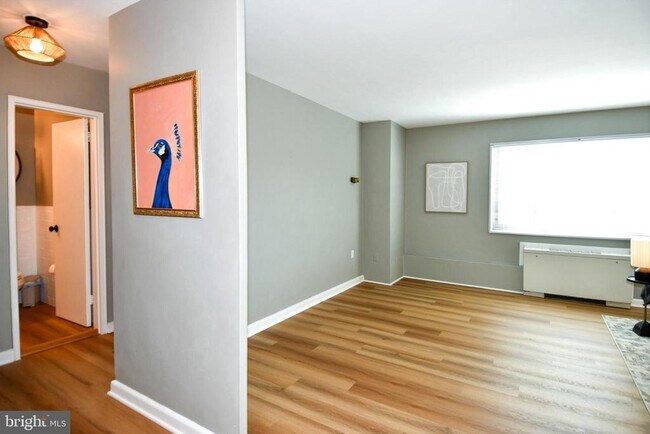 Photo - 1300 S Arlington Ridge Rd Unit 204