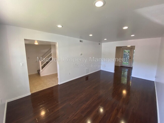 810 Sledgehammer Dr