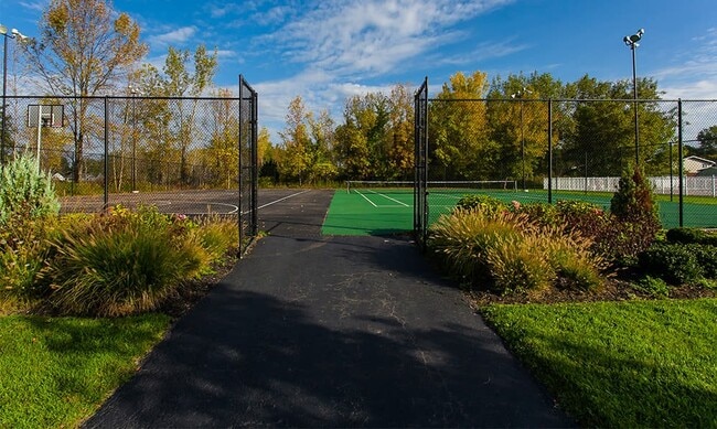 Willowbrooke Apartments & Townhomes