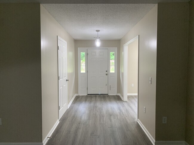 Photo - 1816 Beaver Creek Ln