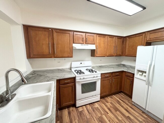 Photo - 652 Lincoln Station Dr