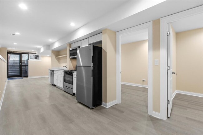 Photo - 1635 N Ashland Ave Unidad g