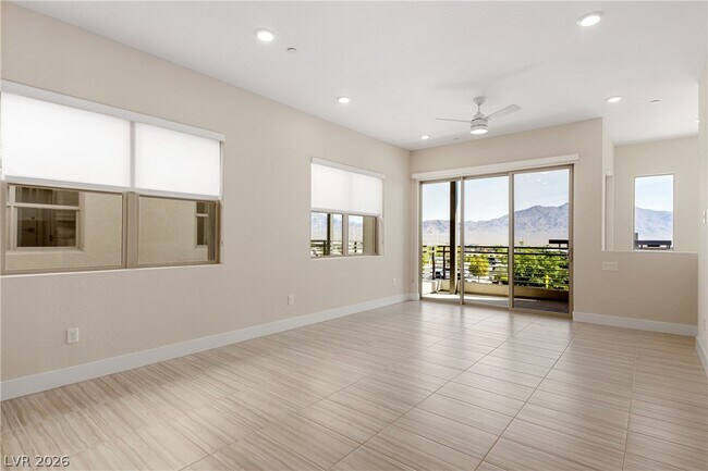 Photo - 10013 Hematite Pl Unidad 0