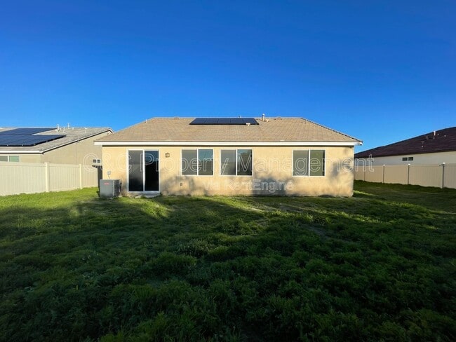 Photo - 1023 Haviture Wy